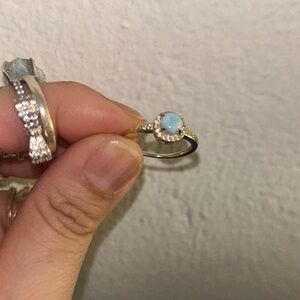 Elegant Gold and Silver Tone Opal Ring Sz 7